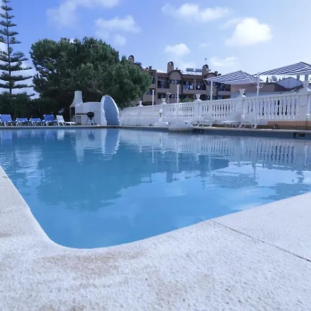 Amazing Balcony Pool View In Lejlighed
